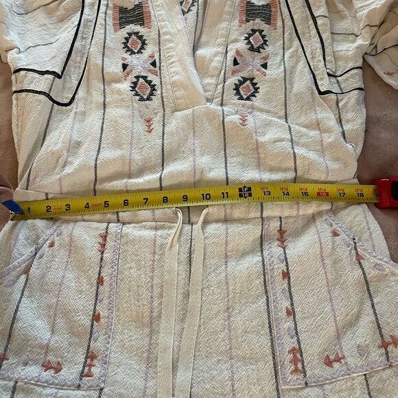 Free People Baja Boho Aztec Embroidered Crean V Neck Romper Size S/P - Picture 7 of 13